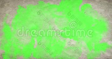 在老式的旧纸上涂上水彩，泼溅效果和色度键绿色屏幕